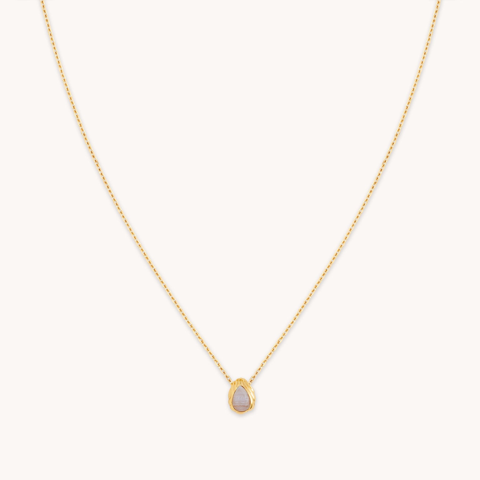 Agate Pendant Necklace in Gold
